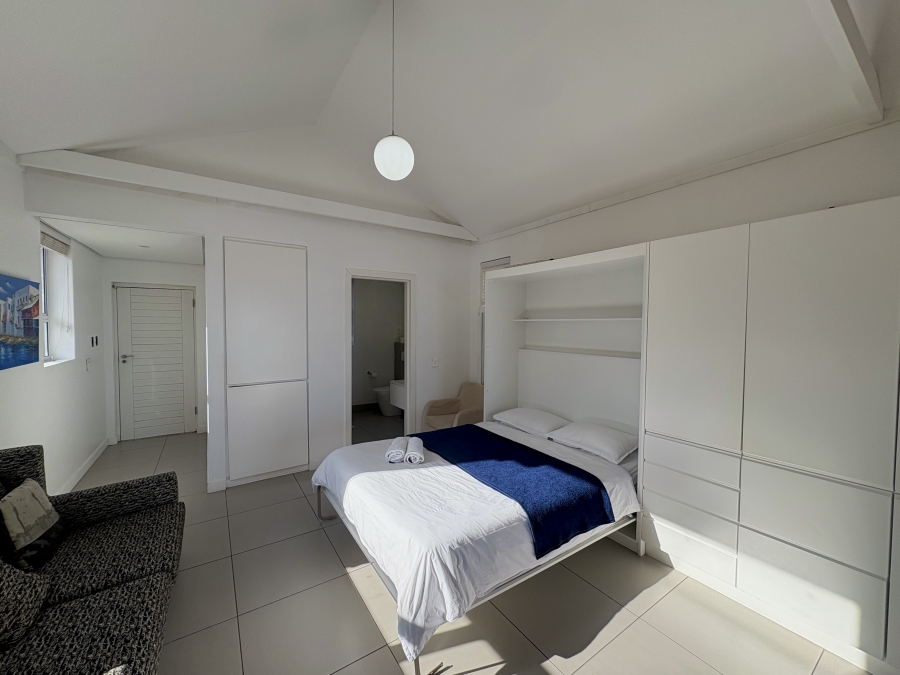 To Let 2 Bedroom Property for Rent in Camps Bay Western Cape